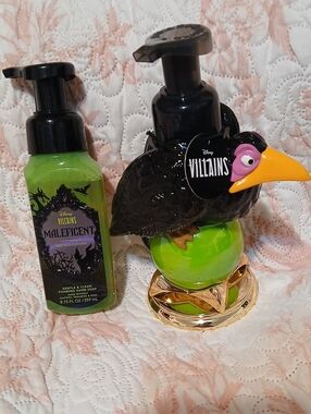 B&BW Disney Black Bird Soap Dispenser with Yellow Beak and Pink Eye Accents